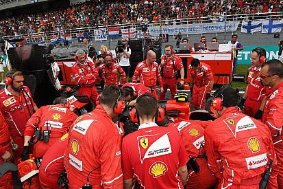 Képekben Räikkönen malajziai drámája