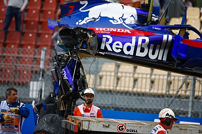 Hartley, Barcelona'daki kazanın ardından yeni güç ünitesine geçti