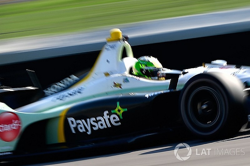 Claman De Melo passes Indy rookie test