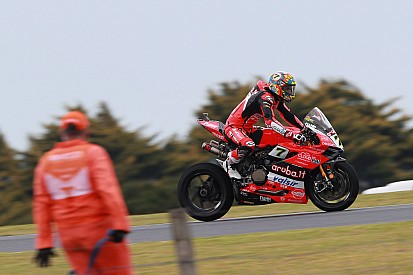 Clamoroso: "Flag to flag" obbligatorio in Gara 2 a Phillip Island