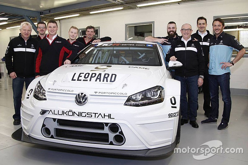 Comini correrà con la Golf TCR della WRT-Leopard Racing