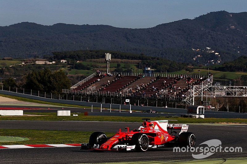 Vettel termina al frente el penúltimo día en Barcelona