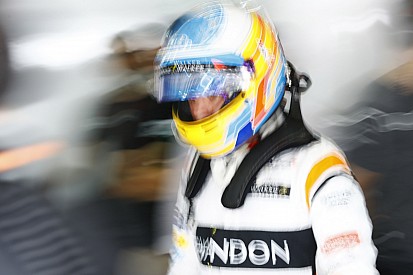 Honda: „Páran nem voltunk elégedettek Alonso hozzáállásával…”