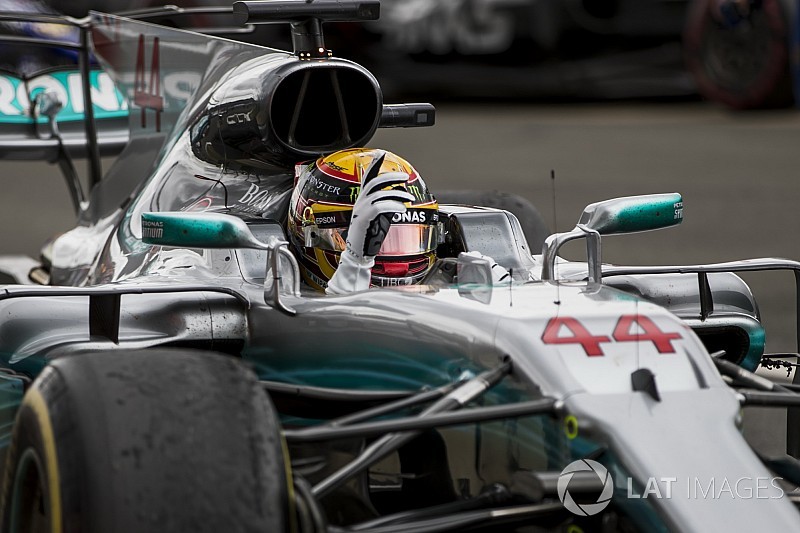 Mercedes, Hamilton-Ferrari haberlerini yalanladı