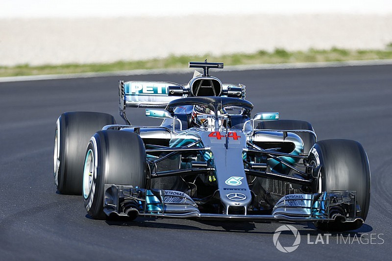 Hamilton, Avustralya'da zafer hedefliyor
