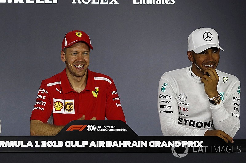 Vettel defends Hamilton's