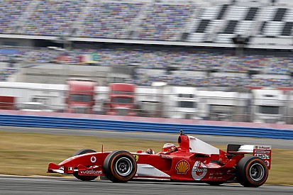 Ferrari F2004 será exibida no Autosport International Show