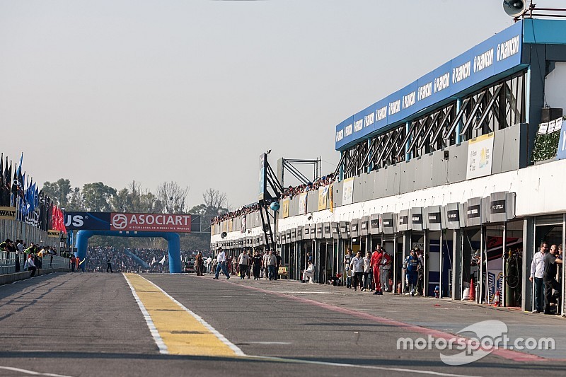 Charlie Whiting revisó el circuito de Buenos Aires