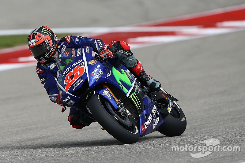 Viñales le saca medio segundo a Márquez en el inicio de Austin