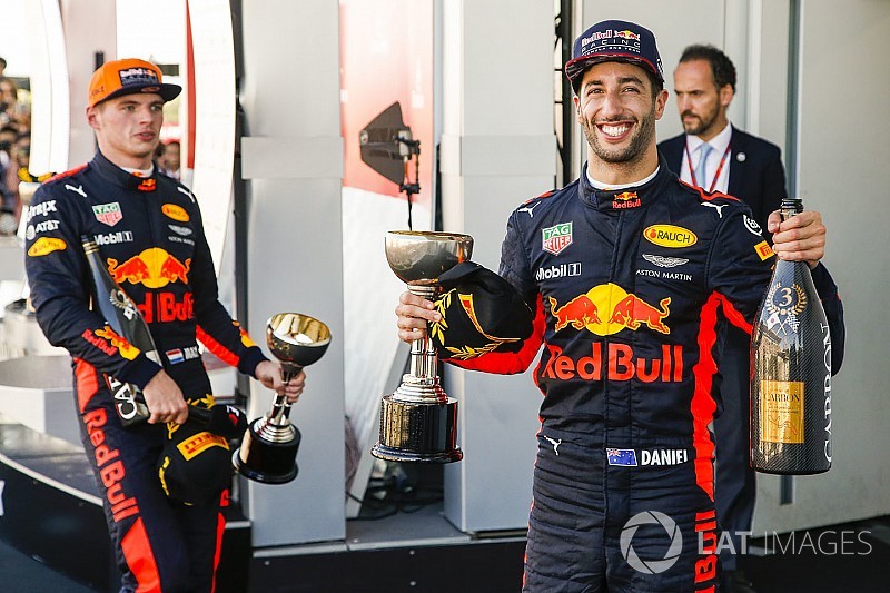 Red Bull quiere renovar a Ricciardo y Verstappen para 2020