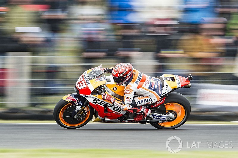 Márquez triunfa em bela corrida na Austrália; Dovi é 13º