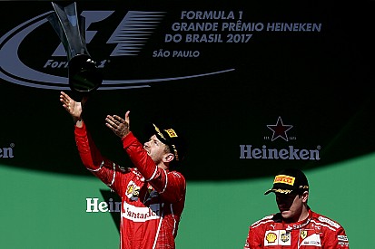 Vettel, aliviado con su primera victoria desde el verano