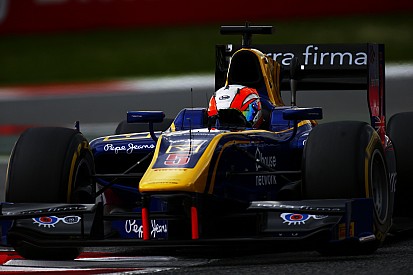 Барселона GP2: Лінн перемагає після важкої аварії Джовінацці