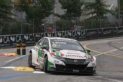 WTCC у Португалії: Міхеліс здобув поул для Honda