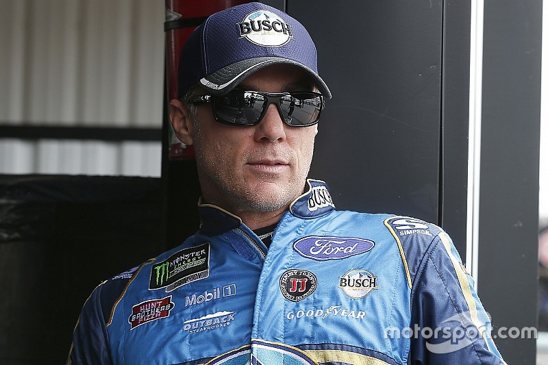 Harvick wins Stage 2 at Michigan; Truex runs out of fuel