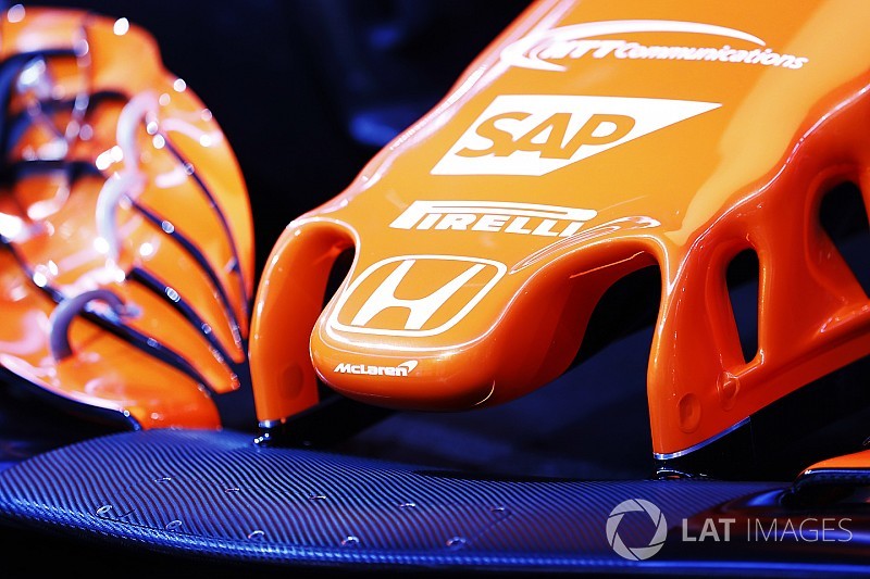 Sem alternativas, McLaren deve permanecer com Honda em 2018