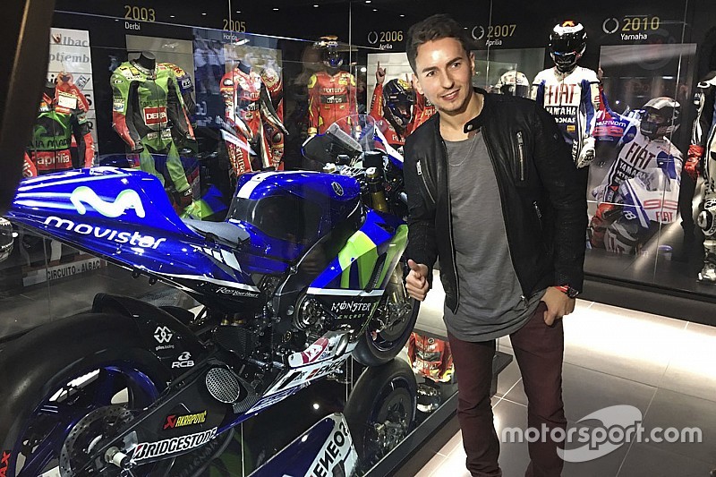 Lorenzo inaugura el museo de los campeones en Andorra