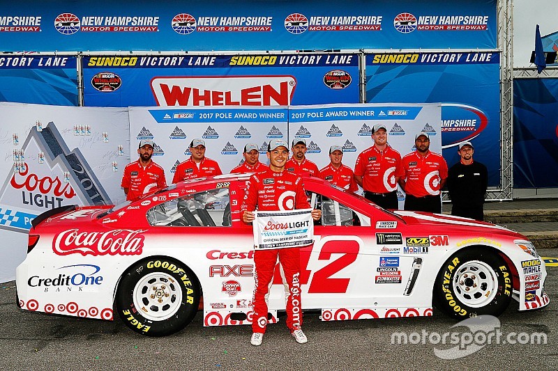 Larson logró en New Hampshire su cuarta pole en la temporada