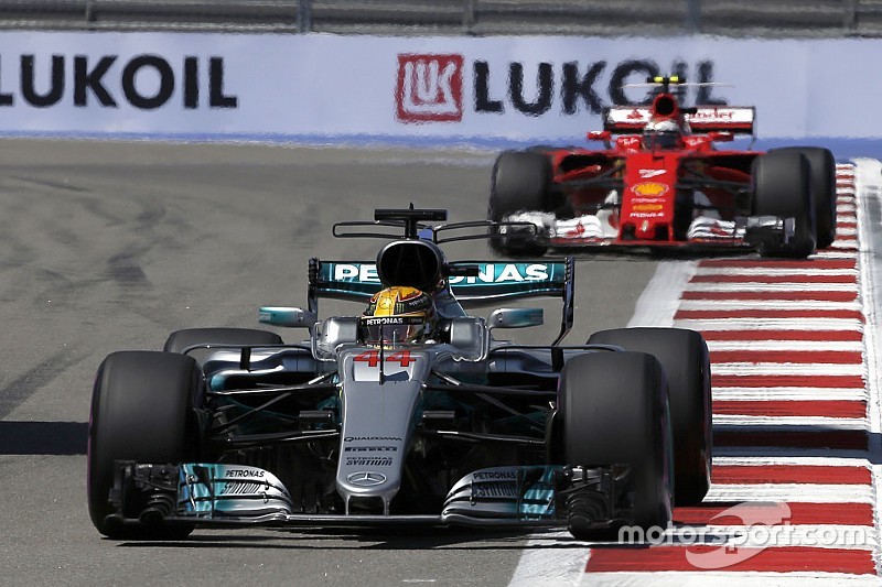 【F1】4番手ハミルトン、フェラーリとの「”真の”レースを望んでいる」