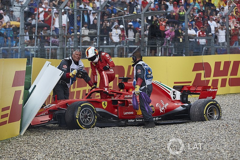 Verstappen difende Vettel:
