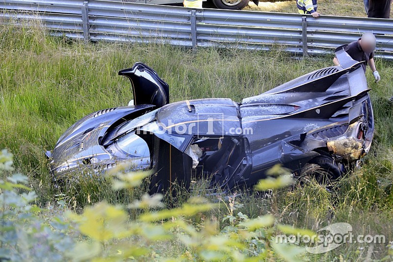 Koenigsegg One:1 raakt zwaar beschadigd bij test op Nordschleife