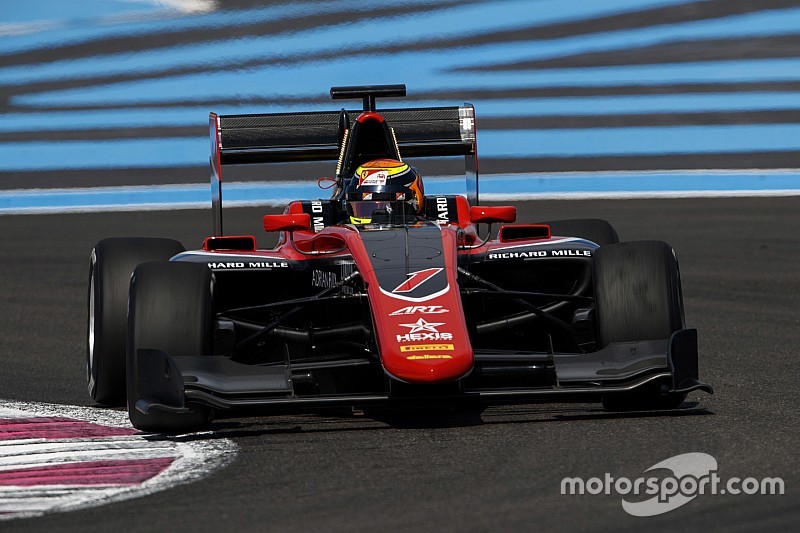 Paul Ricard GP3: Ilott resists Piquet for maiden win