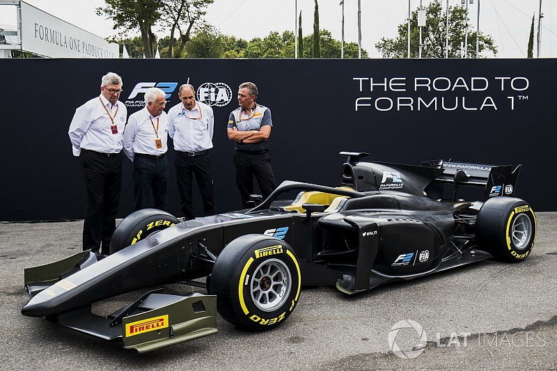 Formula 2 unveils 2018 car with Halo