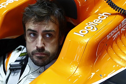 EL1 - Encore trahi par Honda, Alonso retourne jouer au tennis