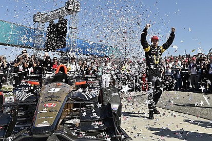 Hinchcliffe regresa al triunfo en Long Beach
