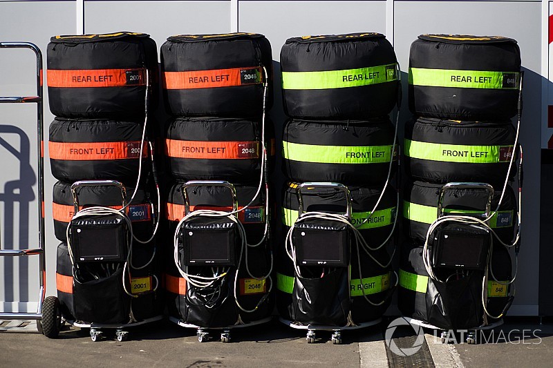 Los equipos de F1 desechan el neumático medio para el GP de Brasil