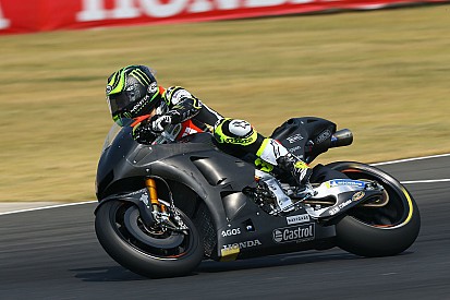 Crutchlow supera Rins e comanda primeiro dia em Buriram