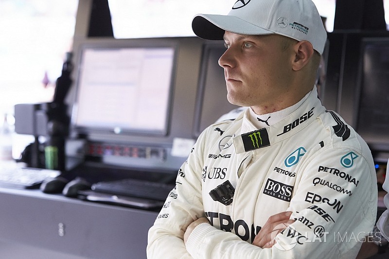 Bottas, yeni aero paketle devam ettiği için pişman