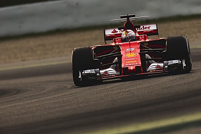 Vettel compara los nuevos coches con una aspirina