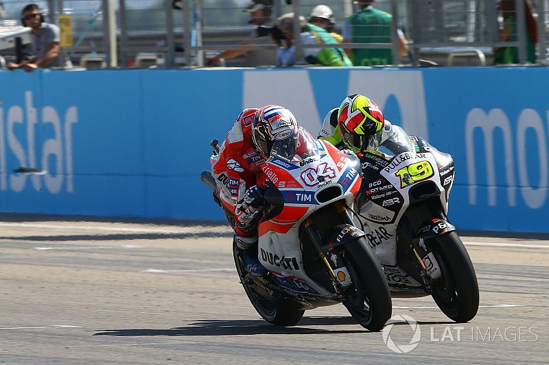 Dovizioso en délicatesse avec son pneu arrière