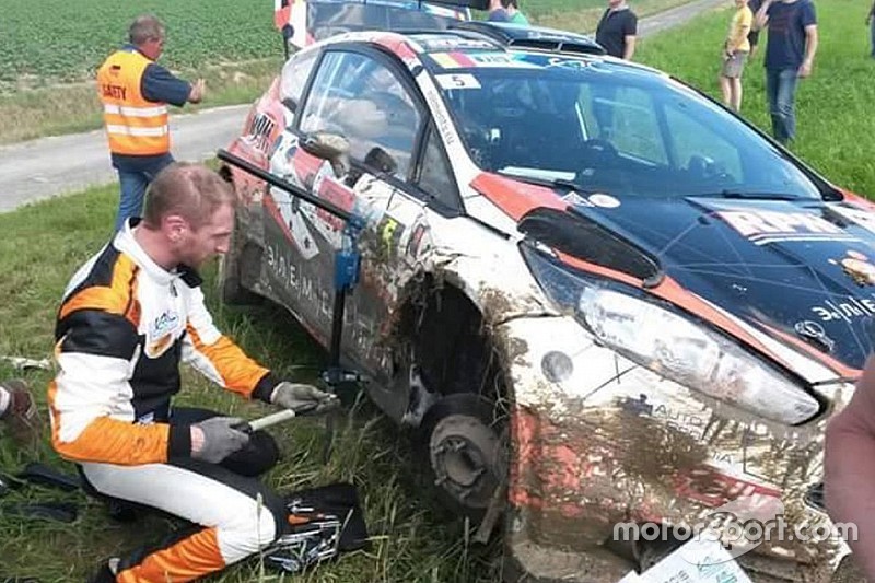 Ypres, PS1: Lukyanuk subito fuori strada, Bouffier in testa