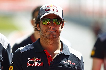 Sainz: 2018'de Toro Rosso'da kalmam "pek mümkün değil"
