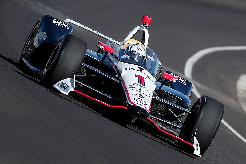 Newgarden tests modified IndyCar windshield at Indy