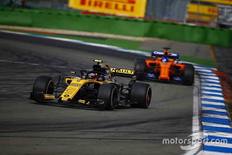 Баттон натякнув Сайнсу, що McLaren треба роки для повернення