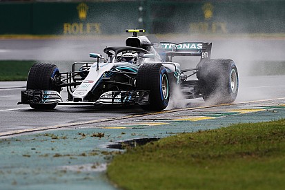 Bottas señaló que la humedad causó su accidente en Australia