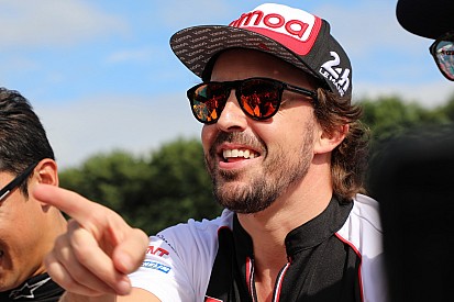 ¿La apuesta de la Triple Corona de Alonso será a expensas de la F1?