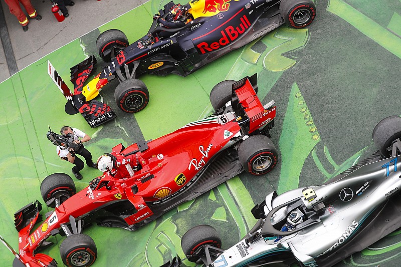 ÉLŐ F1-ES MŰSOR: „Viszlát Mercedes, hello Ferrari…?” (LIVE)