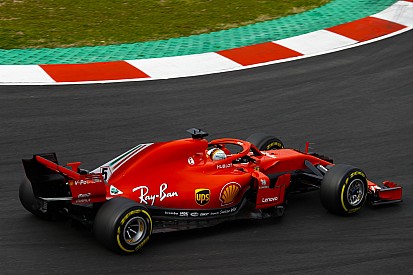 Vettel bate Bottas e lidera segundo dia de testes na Espanha