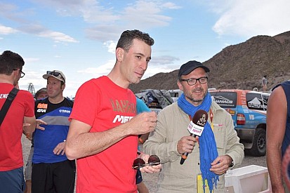 Dakar, sorpresa al bivacco: il campione di ciclismo Nibali!