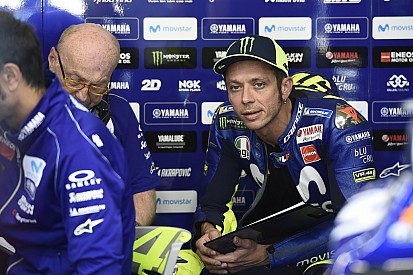 Rossi niega que quiere al jefe de equipo de Viñales