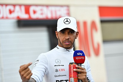 Hamilton: „Nem tudom elhinni, hogy Vettel csak 5 másodpercet kapott…” (videó)