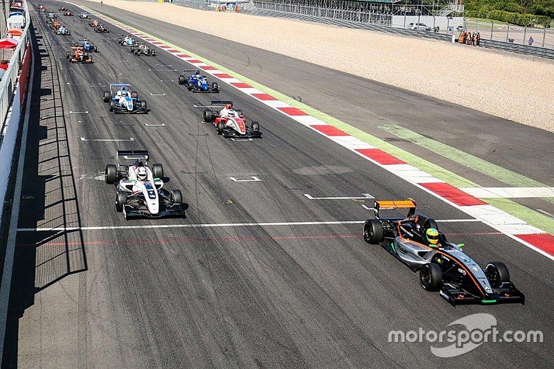 Jadwal lengkap Formula Renault 2.0 Eurocup Silverstone 2017