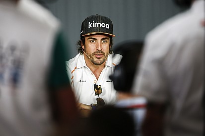 Alonso crê que lidera uma "revolução no automobilismo"