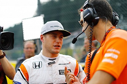 Vandoorne veertiende in eigen land: "Frustrerende wedstrijd"