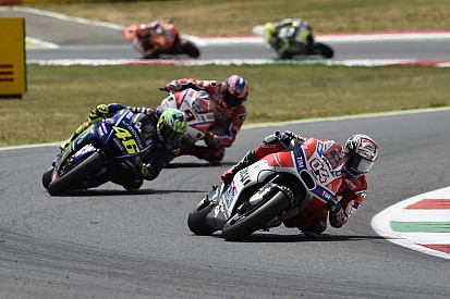 Довіціозо: Гонщики MotoGP змушені ризикувати на тренуваннях