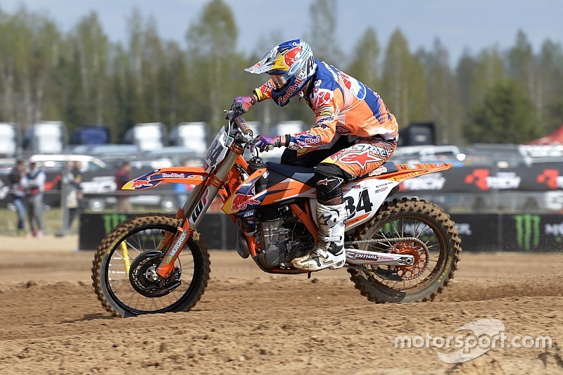 Herlings gana por primera vez en MXGP y Olsen le acompaña en Letonia